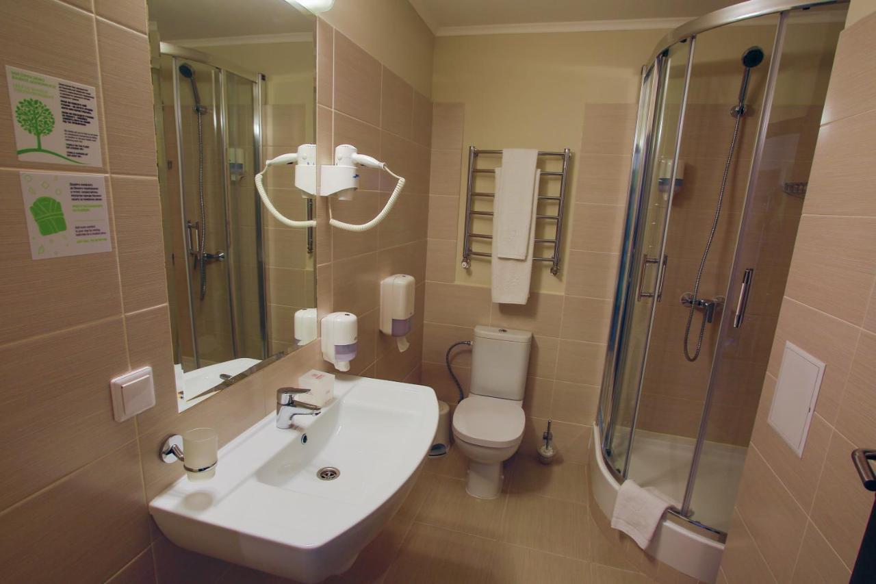 Optima Cherkasy Hotel エクステリア 写真